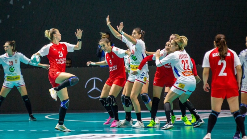 A Milli Kadın Hentbol Takımı, Sırbistan'la yenişemedi