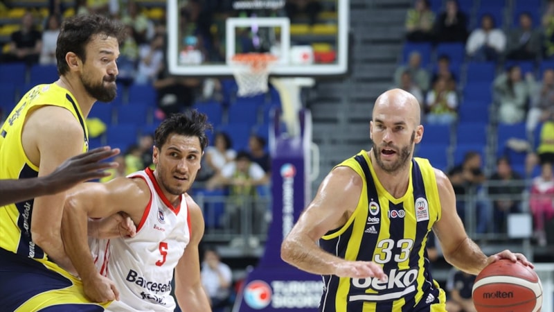 Fenerbahçe 113 sayı attığı maçta Bahçeşehir Koleji'ni yendi