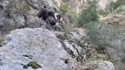 Mehmetçik'in zorlu arazide tarama faaliyetleri