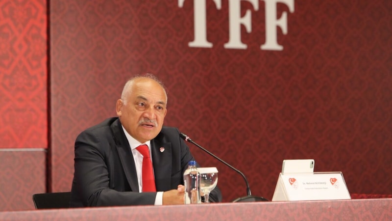 Mehmet Büyükekşi'den olay sözler: Kulüpler günah keçisi arıyor