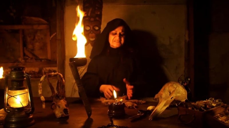 Büyü yapıldığını nasıl anlarım? Bir kişide büyü olduğu nasıl anlaşılır?