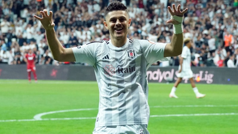 Burak Yılmaz’dan, derbide Milot Rashica’ya özel görev