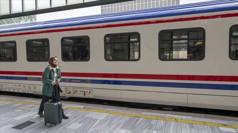 Demir yolunda 'iade işlem' ve 'bilet değişiklik' süreleri değişti