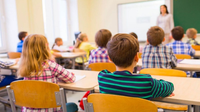 9 gün tatil ne zaman? Okullar ara tatile ne zaman girecek? MEB 2023-2024 ara tatil tarihi