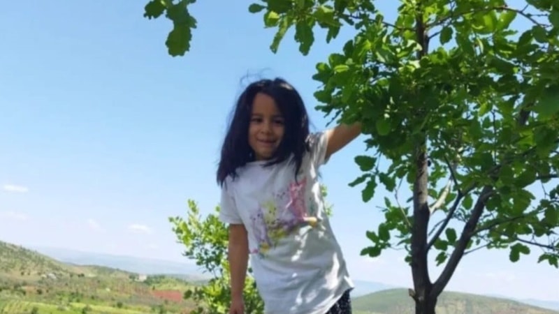 Mersin'de boğazına kaçan jelibon sonu oldu