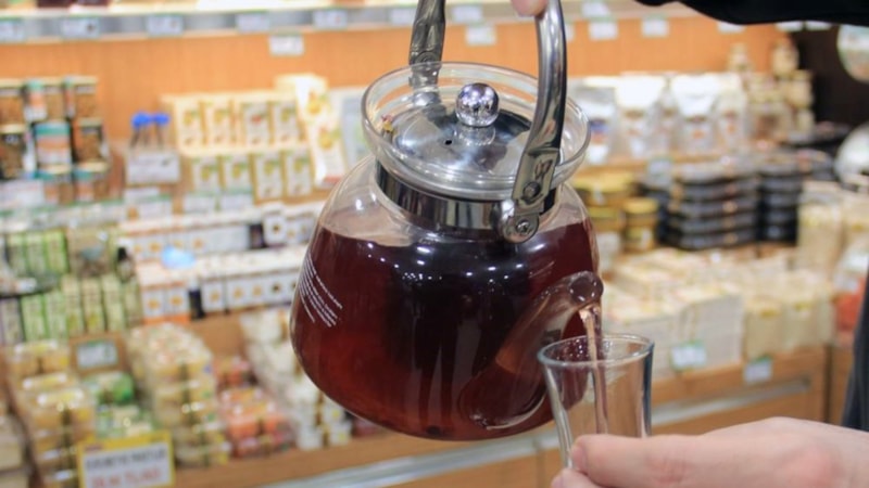 Soğuk havalara karşı kış çayı tüketimi! Zencefil, zerdeçal, tarçın, meyan kökü faydaları...