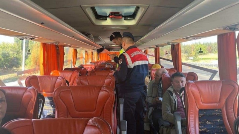 Eskişehir'de huzur uygulaması: 42 düzensiz göçmene ceza yağdı