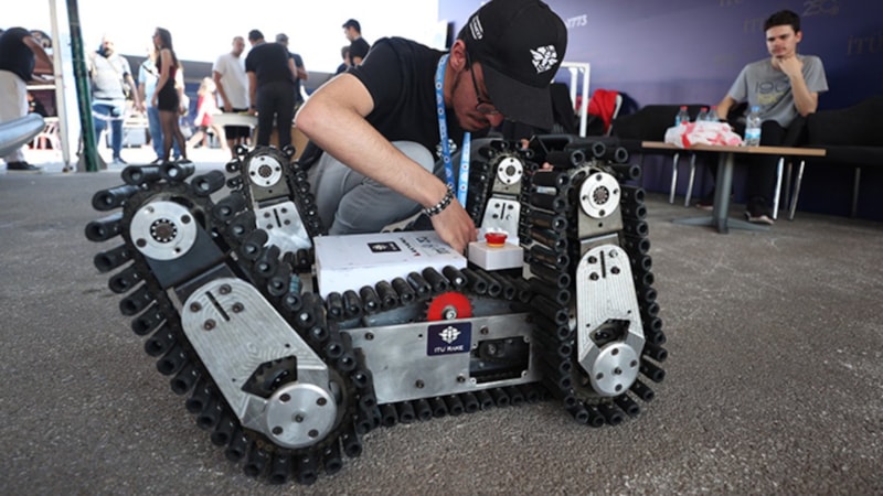 İTÜ'lü öğrencilerden arama kurtarma robotu: Hope