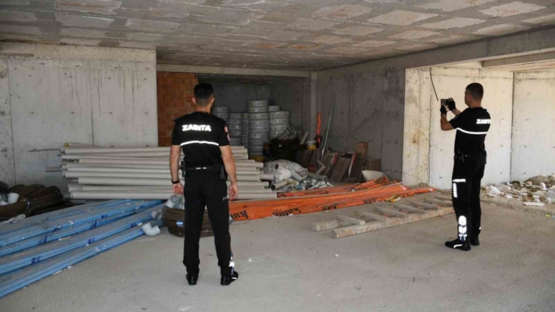 Kuşadası’nda inşaat yasaklarına uymayanlar ceza aldı