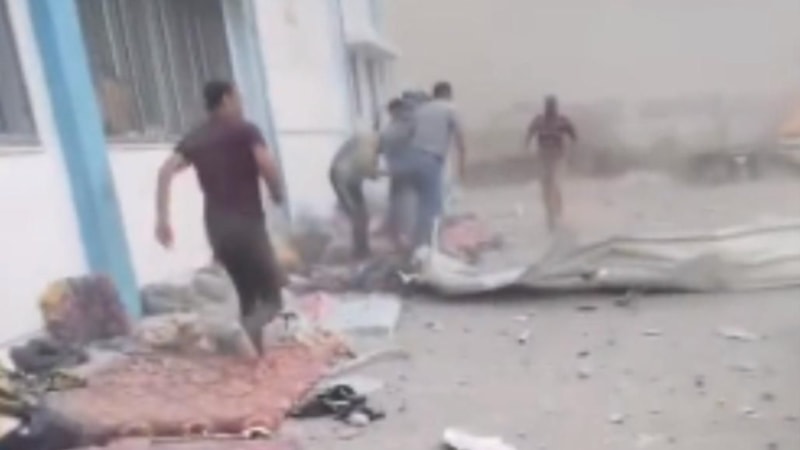 Gazze'ye hava saldırıları! Mülteci kampında sivillerin sığındığı okul vuruldu...