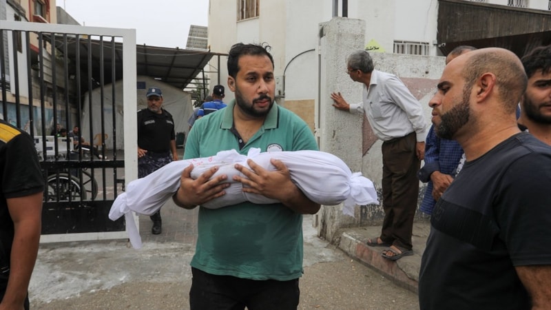 Saldırı altındaki Gazze'de çaresiz anlar fotoğraflara yansıdı