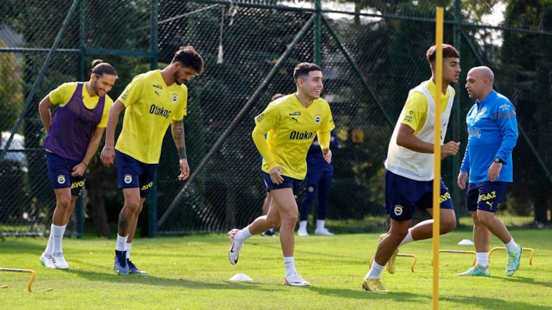 Emre Mor takımla birlikte çalışmalara başladı