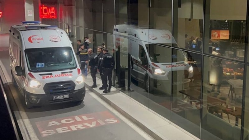 Kocaeli'de bıçaklı kavgada 1 çocuk can verdi