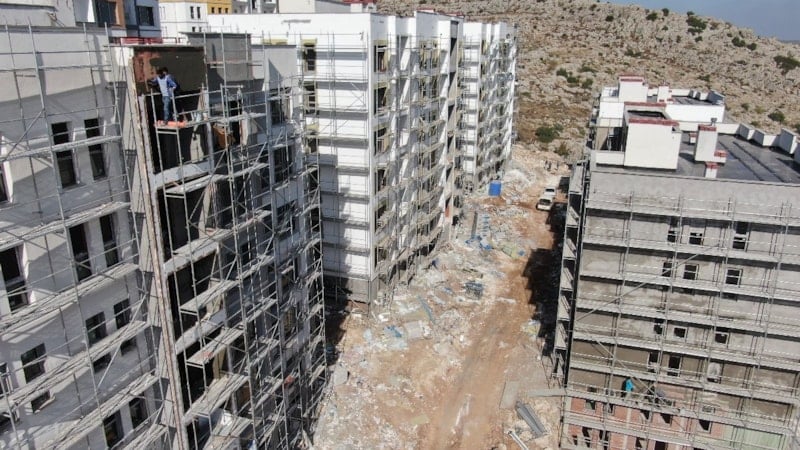 Deprem kenti Hatay'daki afet konutları yıl sonunda teslim edilecek