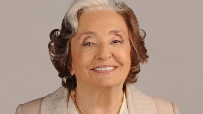 Üç neslin kitaplarıyla büyüdüğü Gülten Dayıoğlu'nun sanatının 60'ıncı yılı