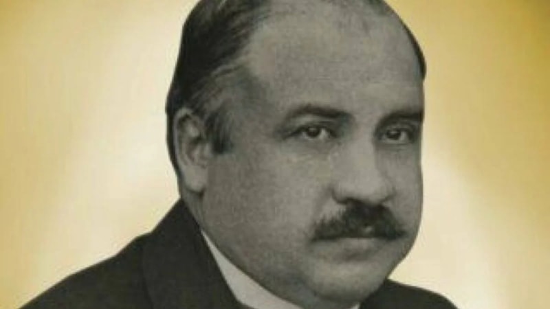 Türkçülüğün Esasları kitabında Türklük kavramının ana hatlarını çizen Ziya Gökalp'ın ölüm yılı