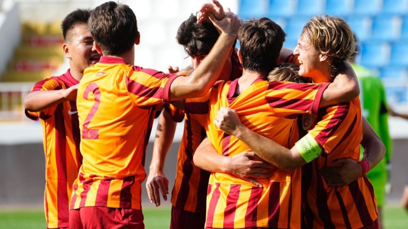 Galatasaray, Bayern Münih'i 2 golle mağlup etti! İyi haber gençlerden geldi