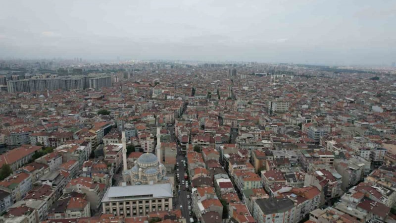 Emlakçılara göre, ikinci el konut satış fiyatları yüzde 20 geriledi