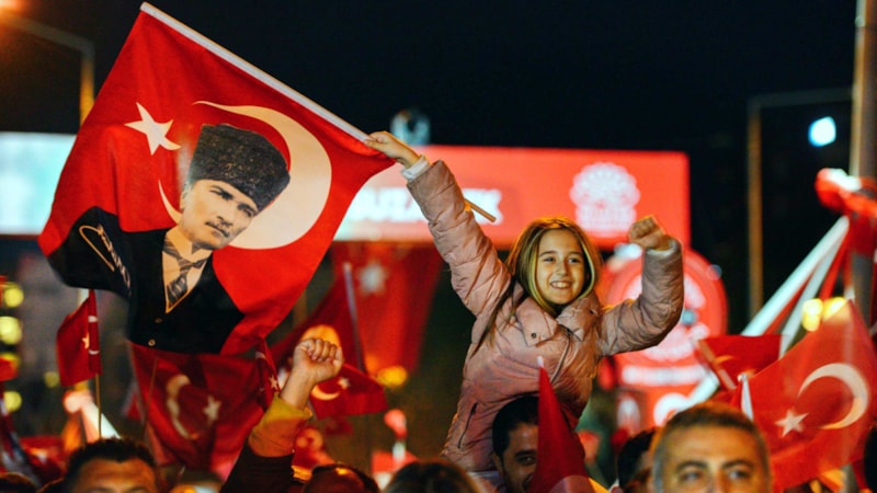Cumhuriyet'in 100. yılında bayrak üretiminde yoğunluk