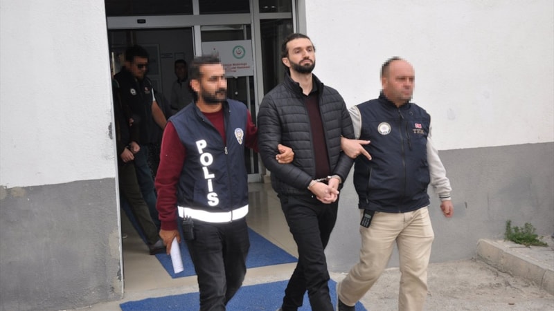 Amasya'da FETÖ operasyonu! Sahte kimlikli FETÖ üyesi ve 3 kişi gözaltına alındı