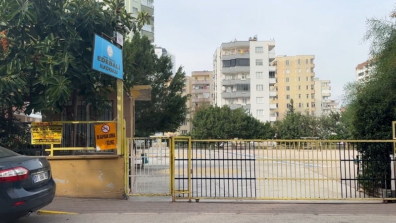 Adana'da okulda şiddet! Arkadaşının kolunu ısıran öğrencinin babası öğretmeni darbetti