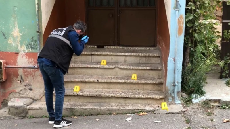 Bursa'da evinin önünde silahlı saldırıya uğradı! Saldırgan husumetlisi çıktı