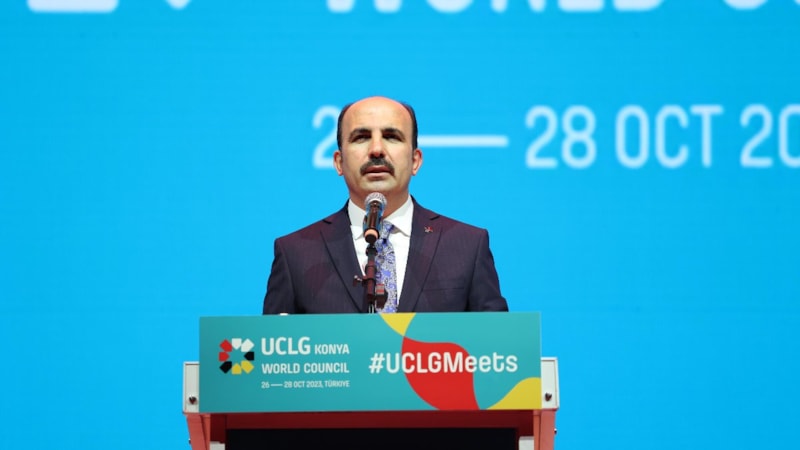 Uğur İbrahim Altay Dünya Belediyeler Birliği Başkanlığı'nı devraldı