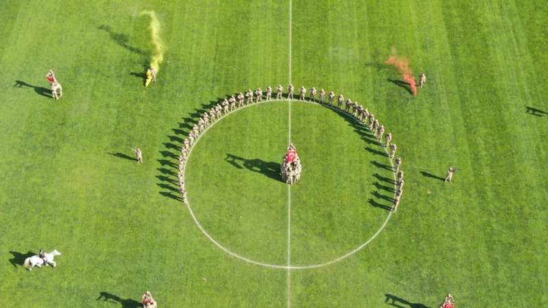 Karabük'te Cumhuriyet'in 100. yılı kutlamalarına komandolar damga vurdu