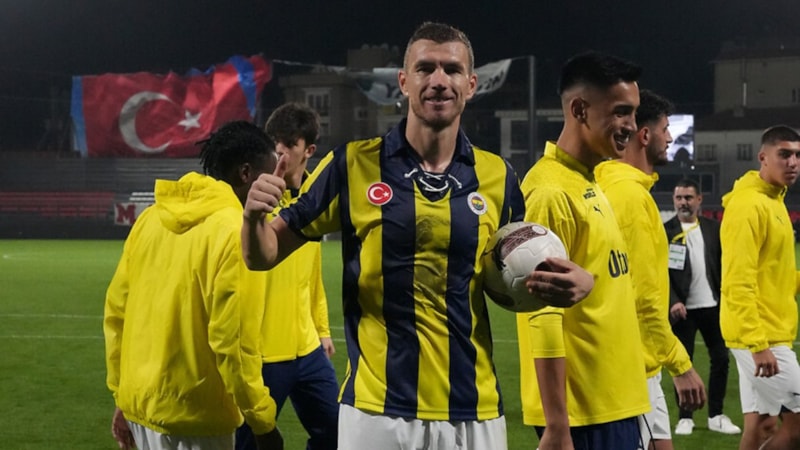 Fenerbahçe'nin Edin Dzeko paylaşımında Mauro Icardi göndermesi!