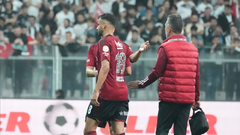 Beşiktaş'ta yine sakatlık! Rachid Ghezzal oyuna devam edemedi