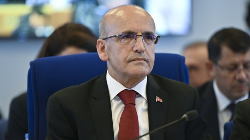 Mehmet Şimşek'ten enflasyon açıklaması! 2024'te yüzde 5,8'e düşmesi bekleniyor