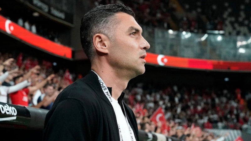 Burak Yılmaz'dan altyapı hocalarına teşekkür paylaşımı!