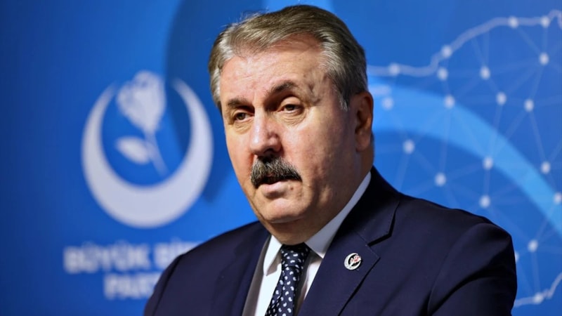 Mustafa Destici: İsveç'in NATO'ya üyeliği meclis tarafından onaylanmamalıdır