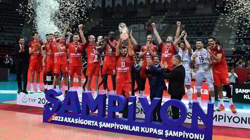 Voleybol Erkekler Şampiyonlar Kupası'nı Ziraat Bankası kazandı