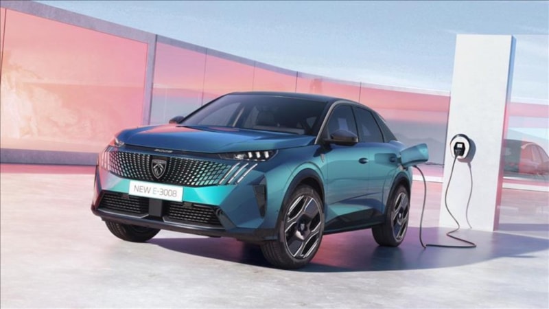 Peugeot, Zürih Otomobil Fuarı'nda yeni modellerini tanıtıyor