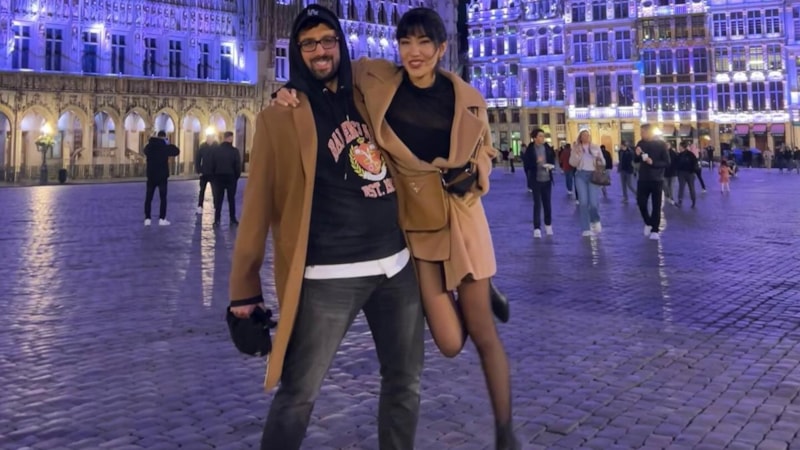 Doğu Demirkol ile Levent Kırca'nın kızı Ayşe Kırca Avrupa turuna çıktı