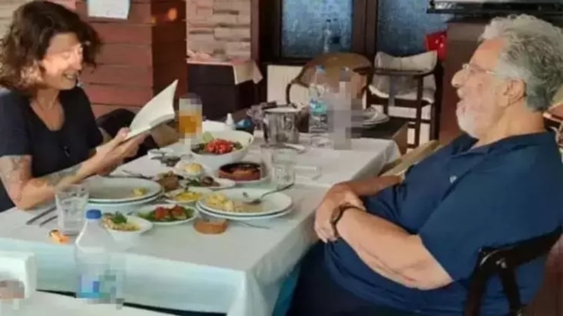 Duygu Nebioğlu babası Metin Akpınar'ın doğum gününü kutladı