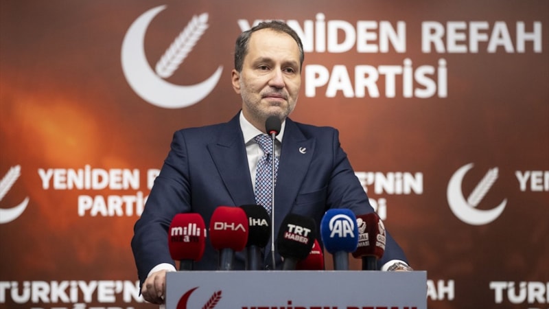 Yeniden Refah Partisi Genel Başkanı Fatih Erbakan'dan çağrı: 'Amerika'nın İncirlik Üssü'nü kapatın'