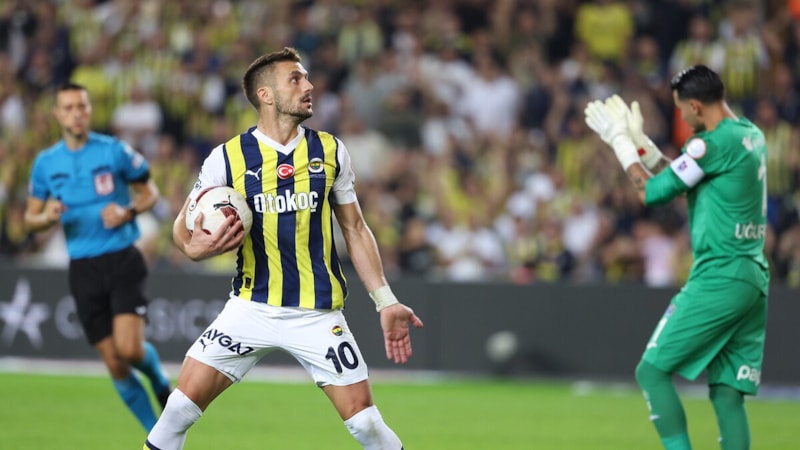 Dusan Tadic'in penaltısı tekrar ettirildi! Ortalık karıştı