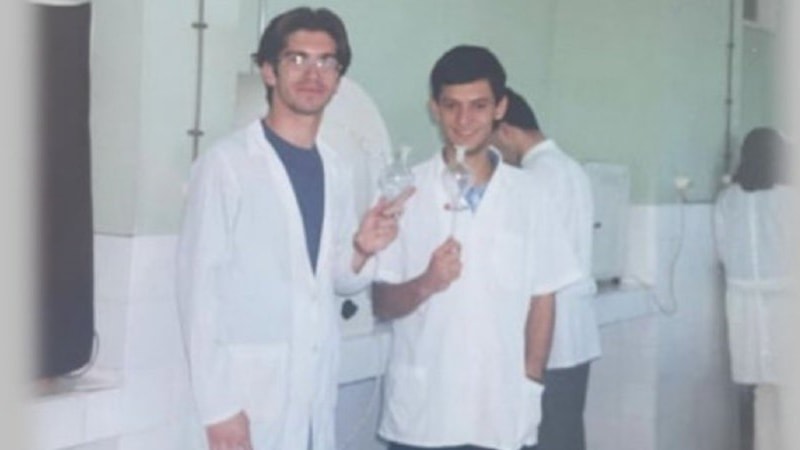 Burdur Belediye Başkanı Ercengiz'den Özgür Özel paylaşımı: 18 yaşında kardeş olduk