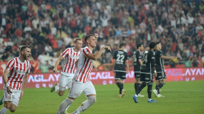 Beşiktaş, Antalyaspor deplasmanından eli boş döndü!