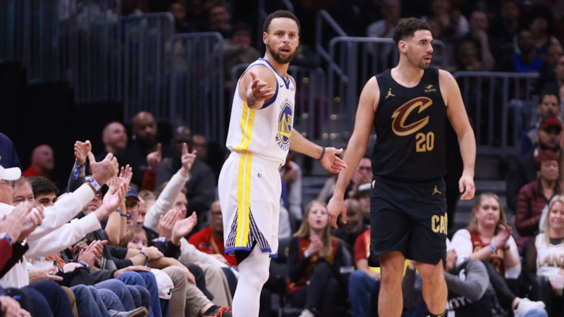 NBA'de Cleveland Cavaliers, Golden State Warriors'u devirdi!