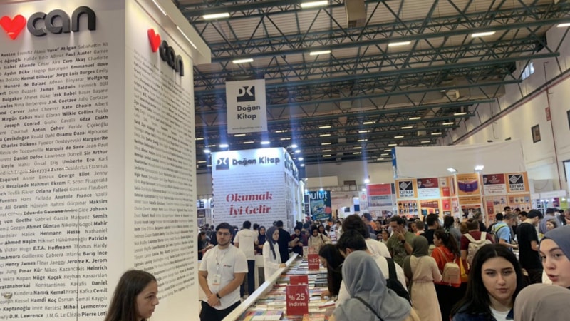 Bu yıl 40'ıncısı düzenlenen TÜYAP Kitap Fuarı sona erdi; yayınevleri satıştan memnun