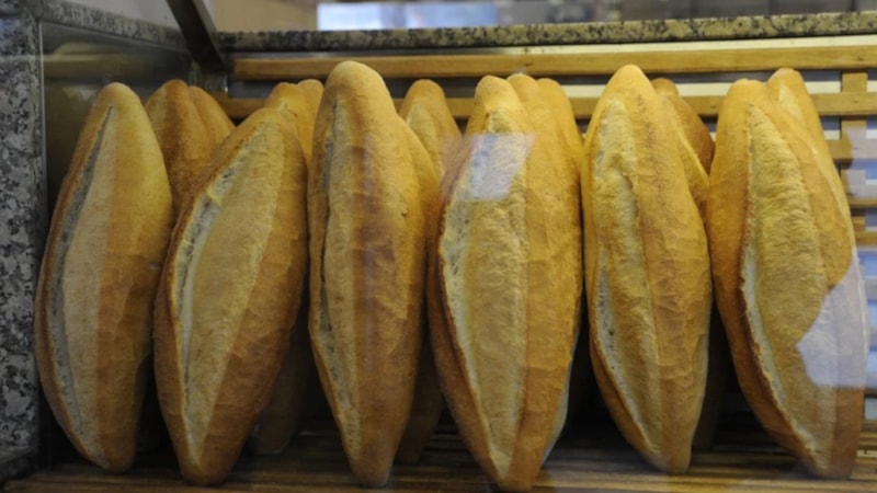 İstanbul'da ekmeğe zam! 200 gramı 8 TL oldu