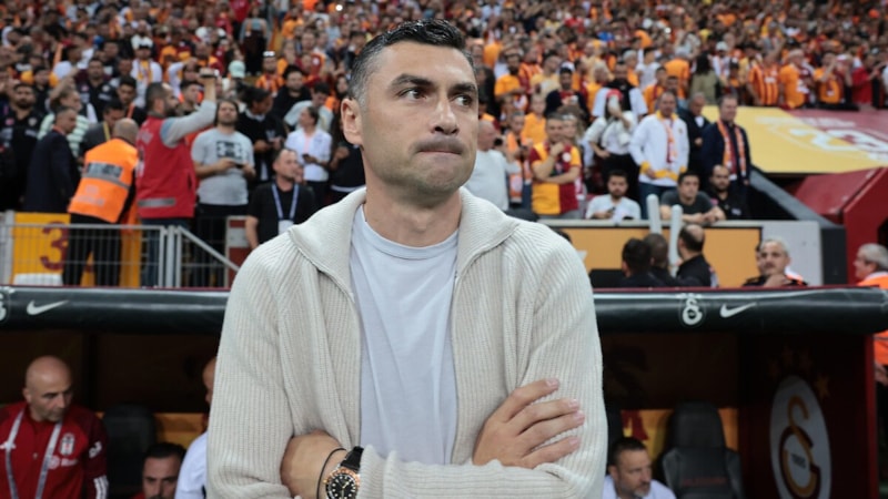 Beşiktaş'ta Burak Yılmaz istifa etti