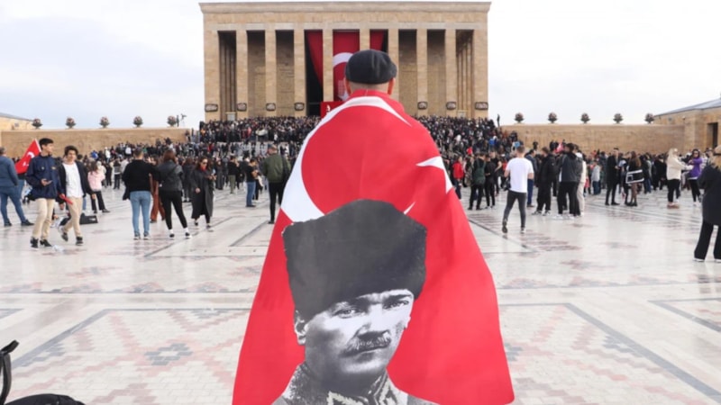 10 Kasım'da Anıtkabir'e ziyaretçi akını
