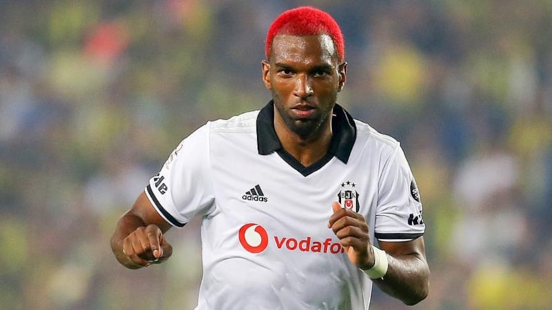 Ryan Babel'den Burak Yılmaz'a destek paylaşımı!