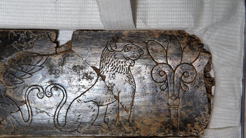 Hattuşa Antik Kenti'nde fil dişinden yapılmış 2 bin 800 yıllık süsleme parçası bulundu