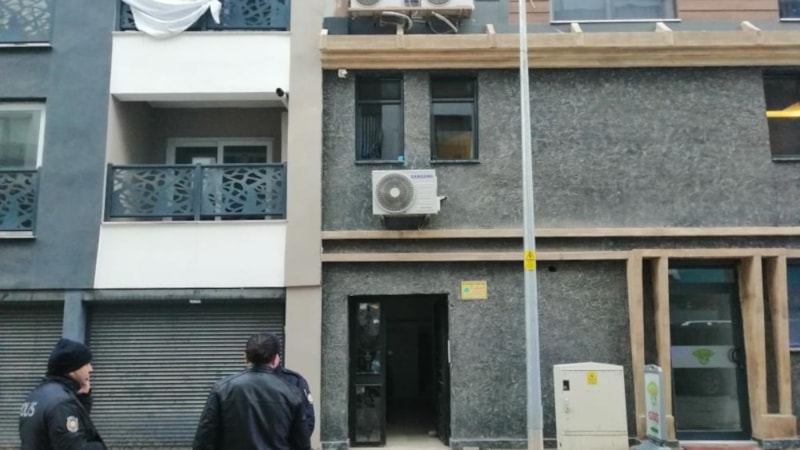 Manisa'daki asansörde can veren anne ve kızının cenazeleri toprağa verilecek