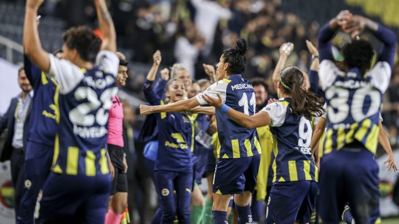 Fenerbahçe kadın futbol takımı, evinde Beşiktaş'ı yendi